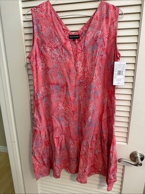 Sleeveless V-Neck Coral Paisley Dress